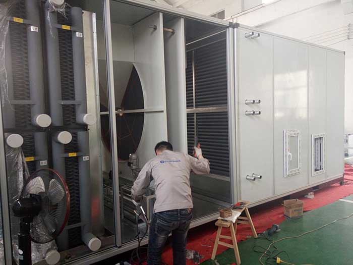 威海某大型化工企業兩臺10%濕度，40000風量2臺除濕機組